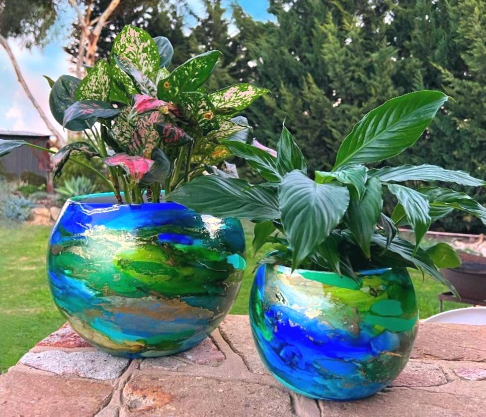 Moonpot Mini ARTISAN DESIGNED - MOON POT LAGO DI COMO - LARGE – Forum4 Collections